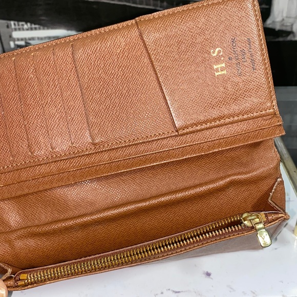 Authentic Louis Vuitton Monogram Brazza unisex Wallet - Picture 8 of 16